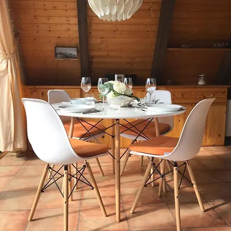 In Fedderwardersiel Mit Terrasse Holiday home Butjadingen