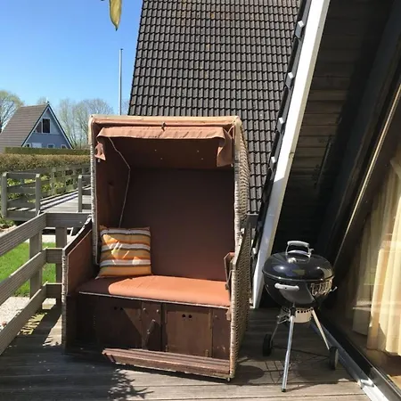 Holiday home In Fedderwardersiel Mit Terrasse